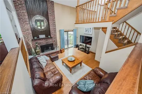 25 Thornhill Drive Guelph ON N1H 8B6