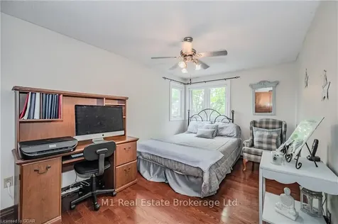 25 Thornhill Drive Guelph ON N1H 8B6