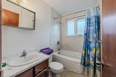 17 Heath Road Guelph ON N1H 6G8