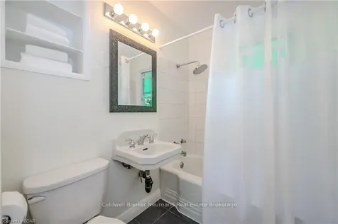 5 Calgary Avenue Guelph ON N1E 4M2
