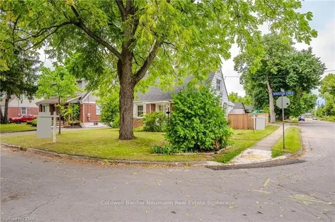 28 Winston Crescent Guelph ON N1E 2J9