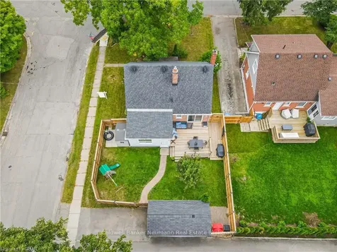 28 Winston Crescent Guelph ON N1E 2J9