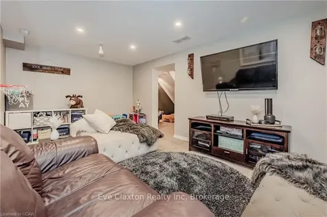 9 Mccurdy Road Guelph ON N1G 4Y6