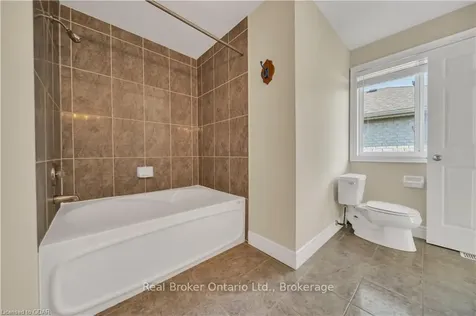31 Lois Lane Guelph ON N1K 1W5