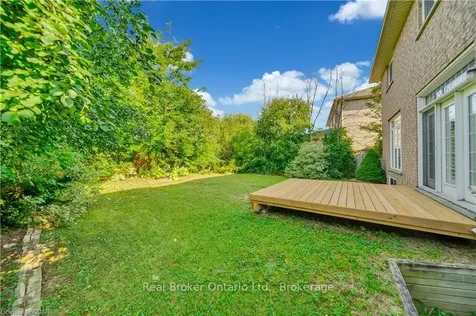 31 Lois Lane Guelph ON N1K 1W5