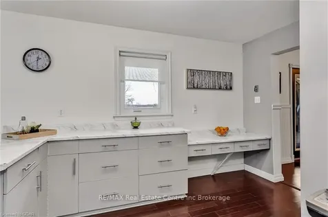 27 Bruce Street Kawartha Lakes ON K0M 2N0