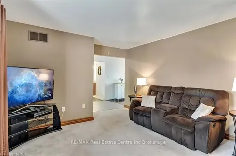 27 Bruce Street Kawartha Lakes ON K0M 2N0