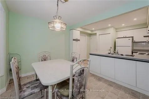 75 Beasley Crescent Cambridge ON N1T 1P5