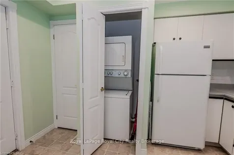 75 Beasley Crescent Cambridge ON N1T 1P5