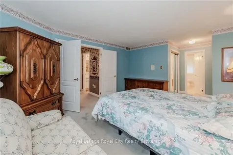 75 Beasley Crescent Cambridge ON N1T 1P5
