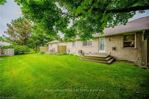 75 Beasley Crescent Cambridge ON N1T 1P5