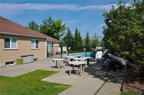 75 Beasley Crescent Cambridge ON N1T 1P5
