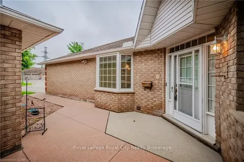 75 Beasley Crescent Cambridge ON N1T 1P5
