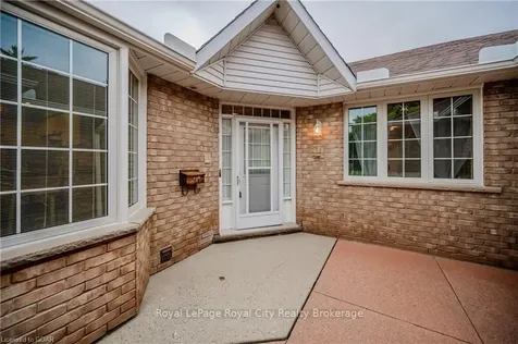 75 Beasley Crescent Cambridge ON N1T 1P5