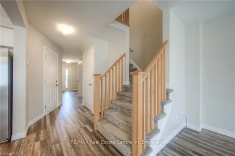 297 Bradshaw Drive Stratford ON N5A 0K2