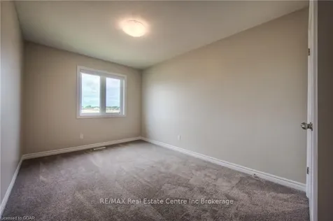 297 Bradshaw Drive Stratford ON N5A 0K2