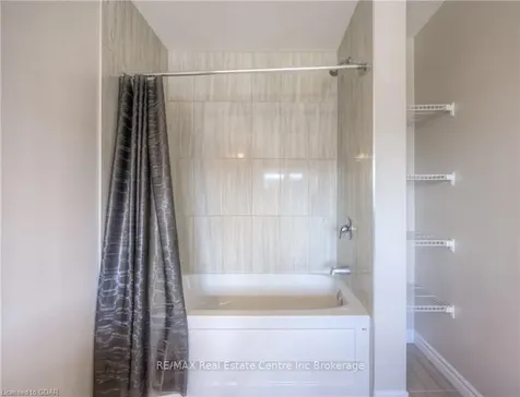 297 Bradshaw Drive Stratford ON N5A 0K2