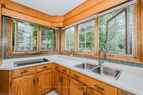 6 Mcelderry Road Guelph ON N1G 4K2