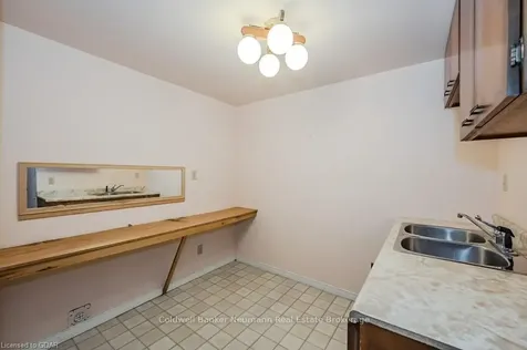 6 Mcelderry Road Guelph ON N1G 4K2