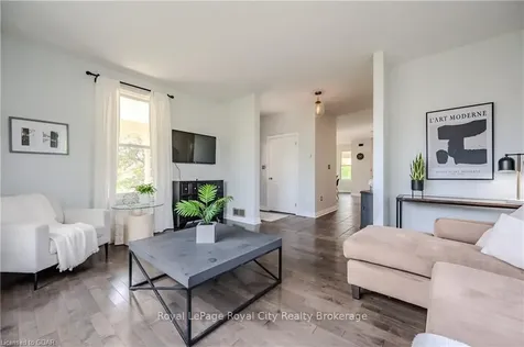 61 Clairfields Drive E Guelph ON N1L 1L9