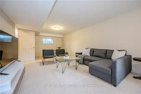 61 Clairfields Drive E Guelph ON N1L 1L9