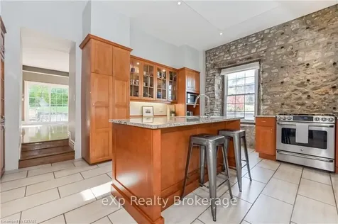 459 Geddes Street Centre Wellington ON N0B 1S0