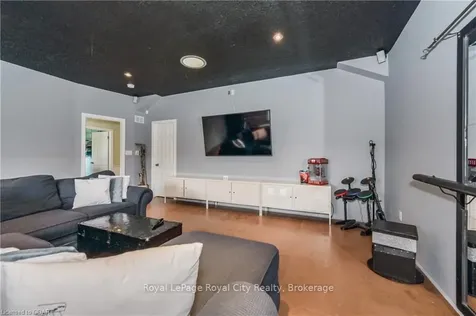 465 Whitelaw Road Guelph ON N1K 1L6