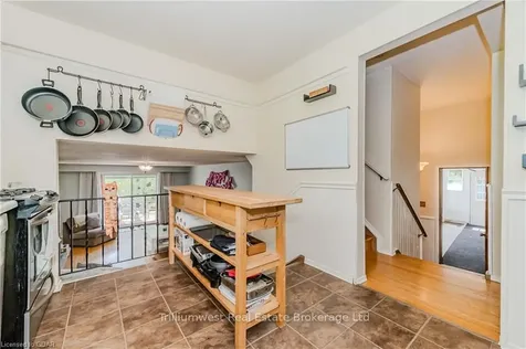 306 Edinburgh Road S Guelph ON N1G 2K4