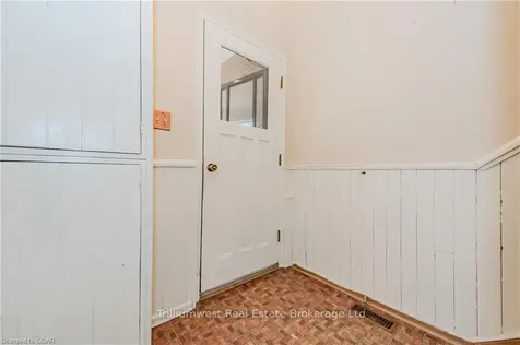 306 Edinburgh Road S Guelph ON N1G 2K4