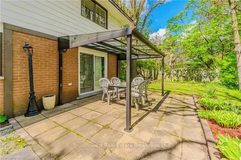 306 Edinburgh Road S Guelph ON N1G 2K4