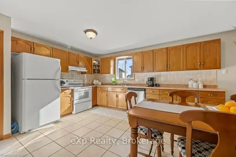 4 Shelby Place Guelph ON N1K 1W7