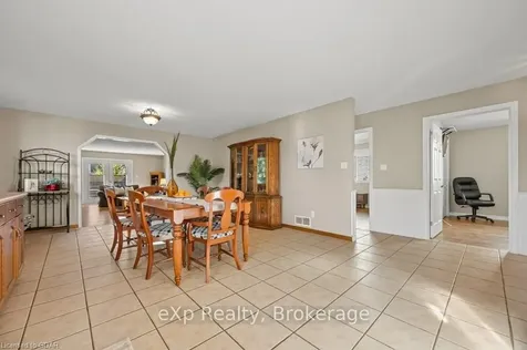 4 Shelby Place Guelph ON N1K 1W7