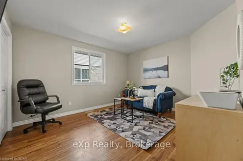 4 Shelby Place Guelph ON N1K 1W7