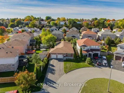 4 Shelby Place Guelph ON N1K 1W7