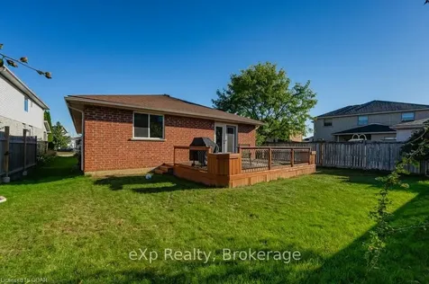 4 Shelby Place Guelph ON N1K 1W7