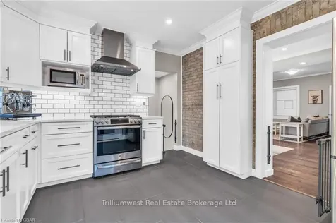 52 Braun Street Kitchener ON N2H 3R4