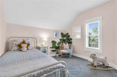 52 Braun Street Kitchener ON N2H 3R4