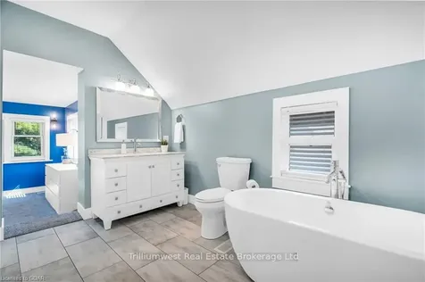 52 Braun Street Kitchener ON N2H 3R4