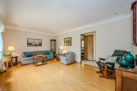 34 Manor Park Crescent Guelph ON N1G 1A1