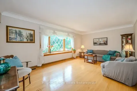 34 Manor Park Crescent Guelph ON N1G 1A1