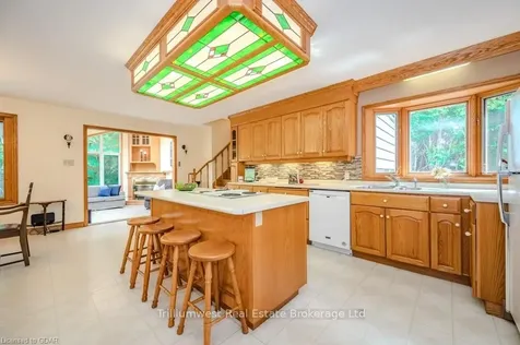 34 Manor Park Crescent Guelph ON N1G 1A1