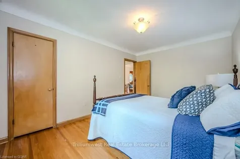 34 Manor Park Crescent Guelph ON N1G 1A1