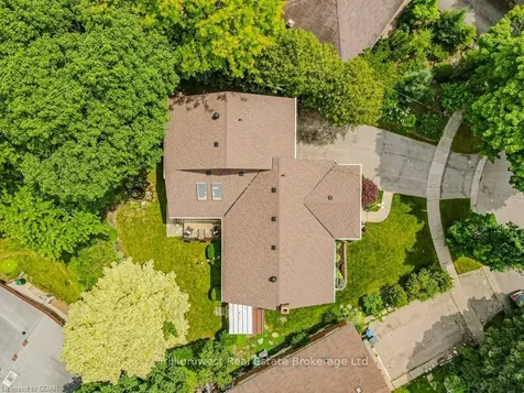 34 Manor Park Crescent Guelph ON N1G 1A1