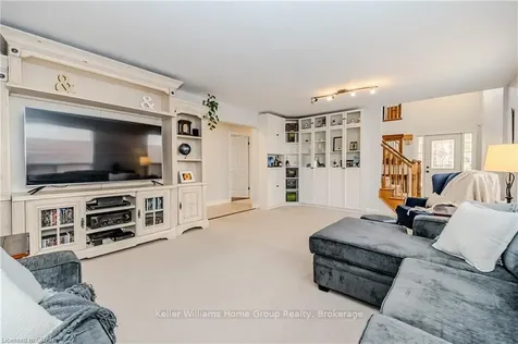 116 Country Club Drive Cambridge ON N1T 2B4