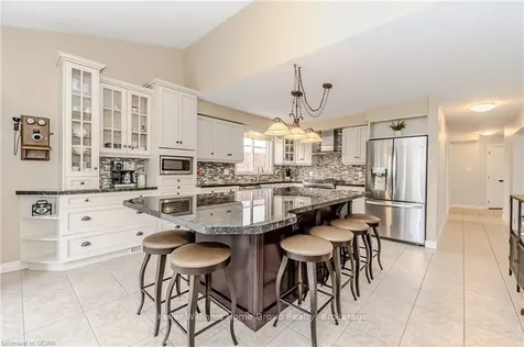 116 Country Club Drive Cambridge ON N1T 2B4