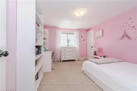 116 Country Club Drive Cambridge ON N1T 2B4