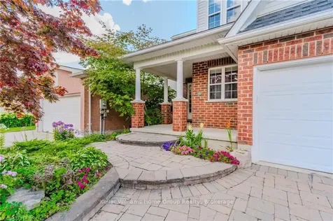 116 Country Club Drive Cambridge ON N1T 2B4