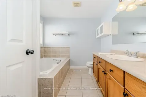 116 Country Club Drive Cambridge ON N1T 2B4