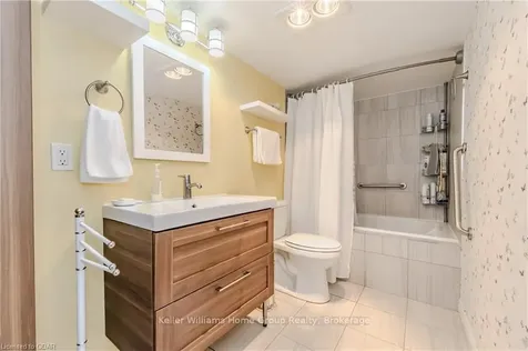 116 Country Club Drive Cambridge ON N1T 2B4