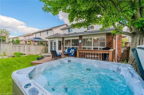 116 Country Club Drive Cambridge ON N1T 2B4